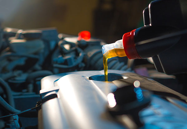 What Is The Difference Between Synthetic and Semi-Synthetic Engine Oil?